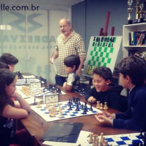 Uma aula de xadrez com o MF Adriano Valle